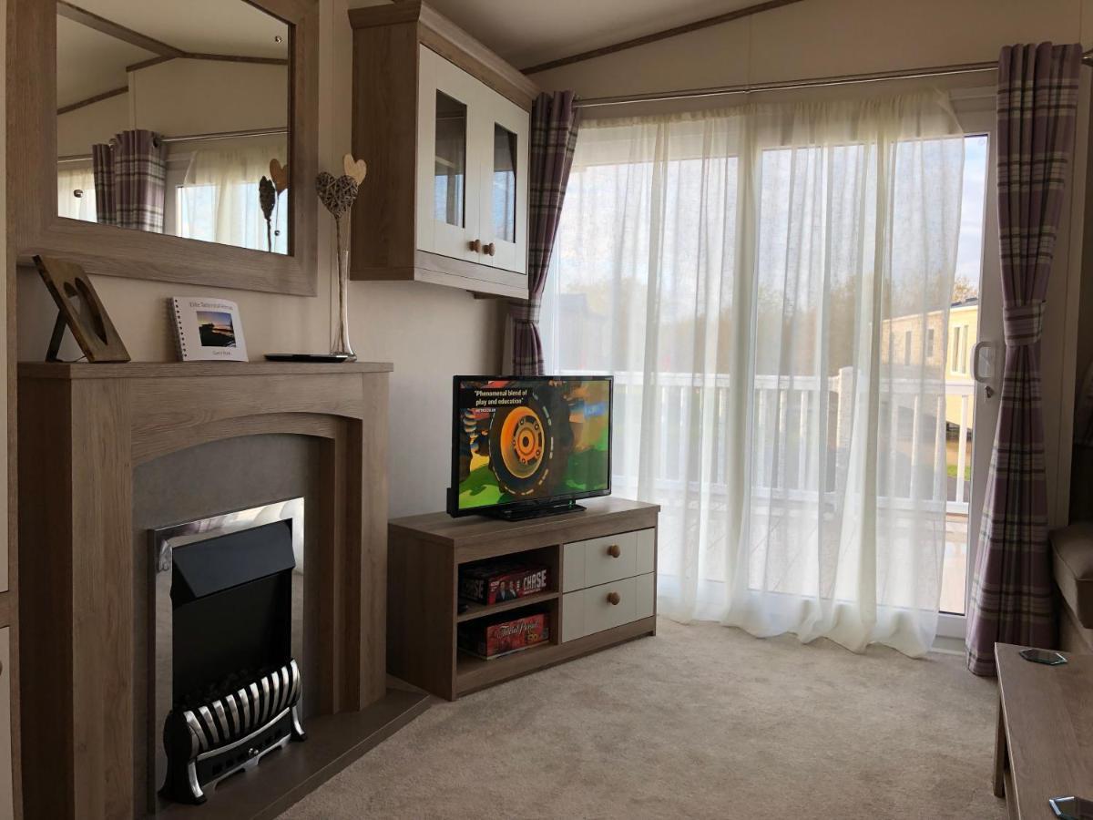Relaxing Holiday Home With Hot Tub At Tattershall Lakes Екстер'єр фото