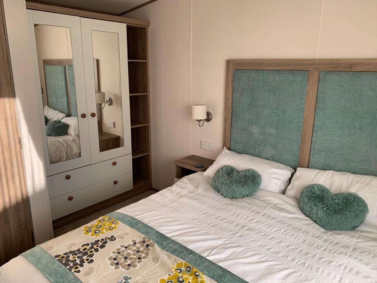 Relaxing Holiday Home With Hot Tub At Tattershall Lakes Екстер'єр фото